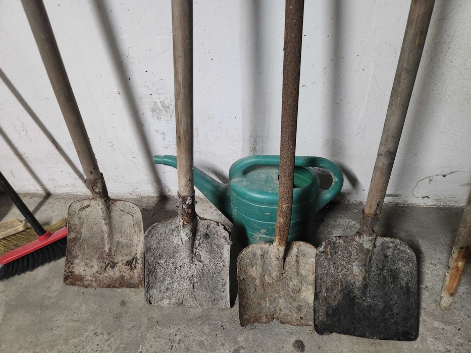 NARZĘDZIA OGRODNICZE ROLNICZE łopata do śniegu miotła kopaczka widły
