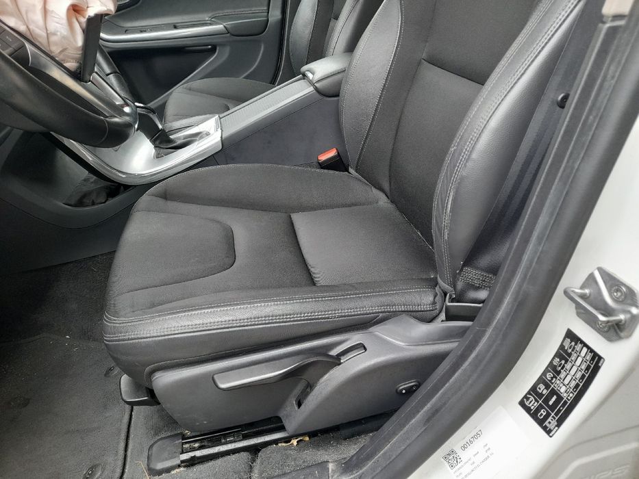Conjunto de bancos VOLVO V60 I Cross Country (157)