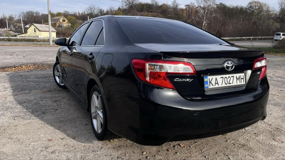 TOYOTA Camry 2.5 2014р. Газ-Бензин.