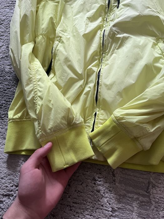 Вітровка stone island L торг