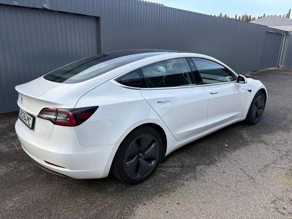 Vendo Tesla Model 3