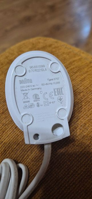 Ładowarka indukcyjna typ 3757 do szczoteczki do zębów BRAUN