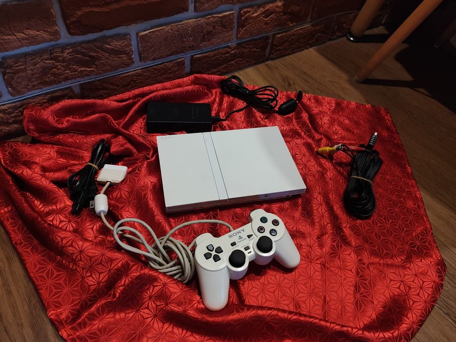 PlayStation 2 slim white