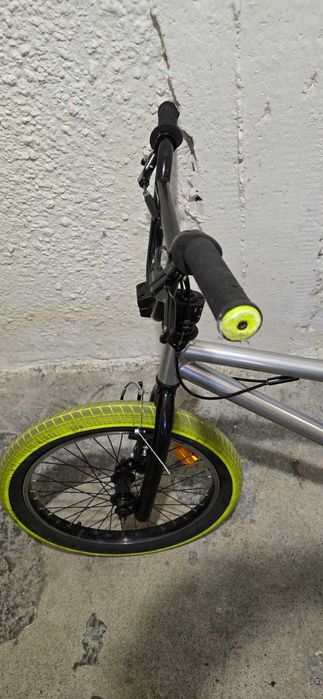 BMX na sprzedaż. Koła 20, pegi w zestawie.