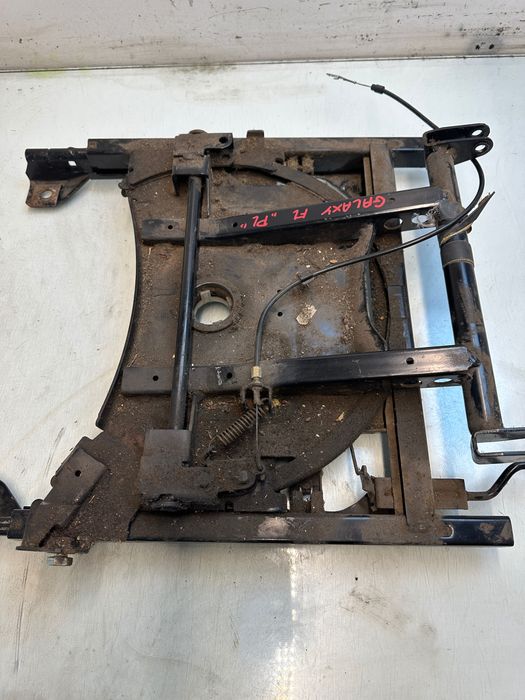 Ford Galaxy mk1 Fotele obrotowe kamper komplet obrotnice