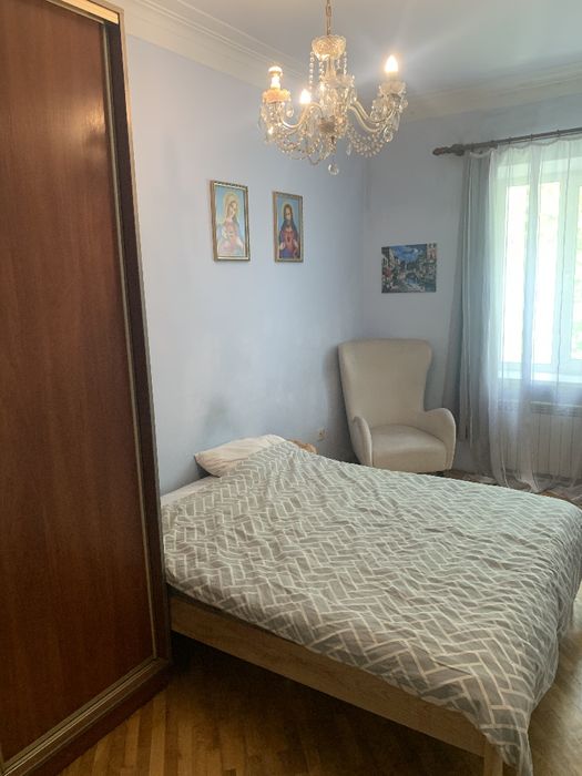 Здам  2 к. квартиру по в. Антоновича