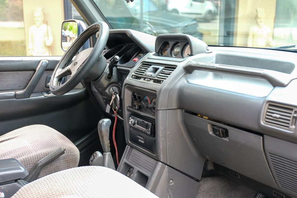 Mitsubishi Pajero 2.5 GLS — photo 5