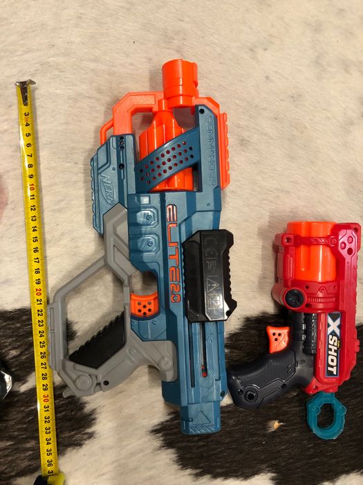 Игрушечные пистолеты