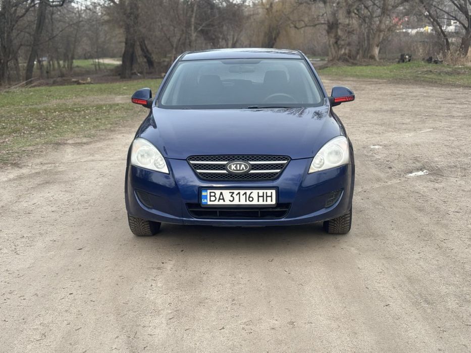 Kia ceed 1,6  2008