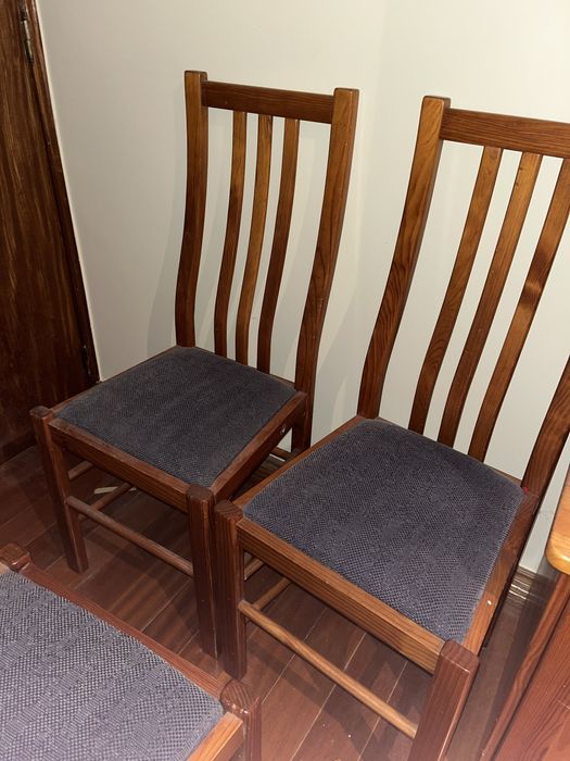 Conjunto de cadeiras madeira de pinho