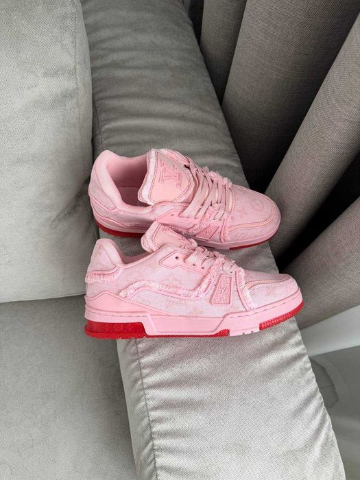 Жіночі кросівки Louis Vuitton Trainer Pink Red