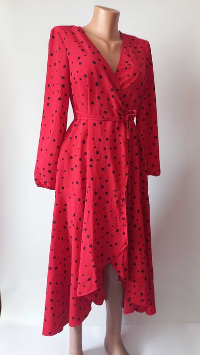 Червона сукня в горошок 46 розмір