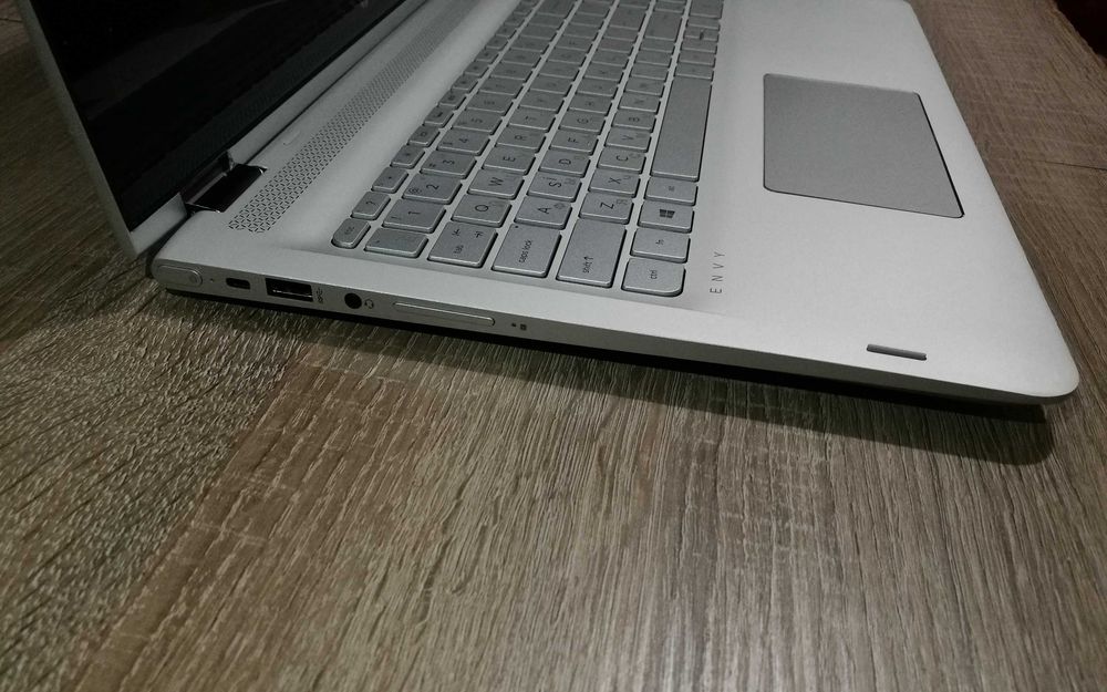 HP ENVY x360 m6 (15,6", Intel Core i5-7200U, RAM 12Гб, SSD 480 Гб)