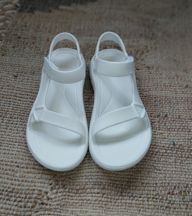 Plażowe sandałki Teva 38/39