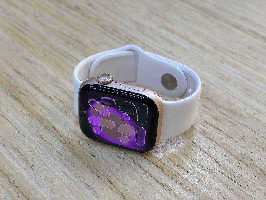 8613 - Openbox Apple Watch Series 11 GPS 42mm Rose Gold Alu. Case w. Light Blush S. Band - S/M (MEU04)
