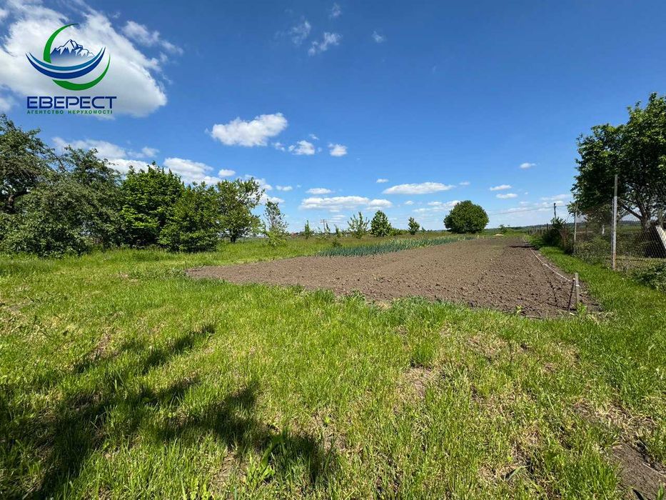 Продаж фасадної зем. ділянки в с. Новостав на вул. Шевченка!