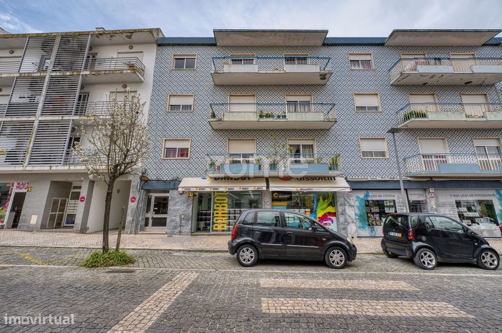 T3 com Excelente Área no Centro do Cartaxo | 158 m²