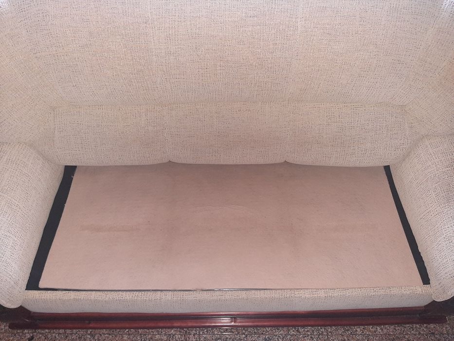 Vendo sofá cama Cadeira de secretária  Bicicleta de criança