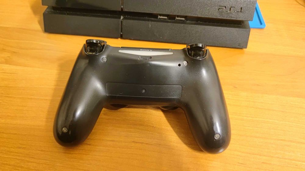 Konsola PS4 500GB + PAD + 4GRY Bydgoszcz • OLX.pl