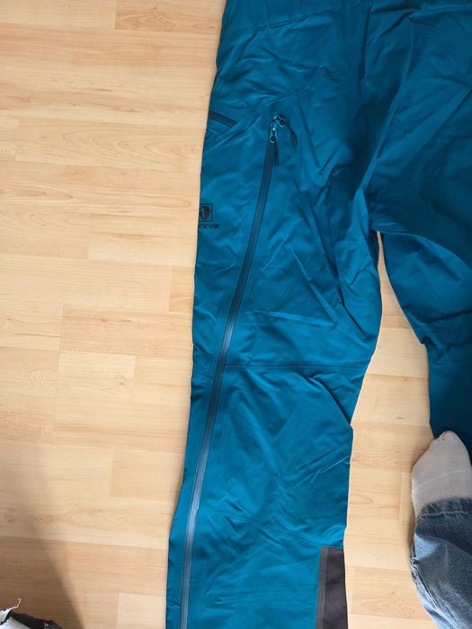 Spodnie goretex Black yak