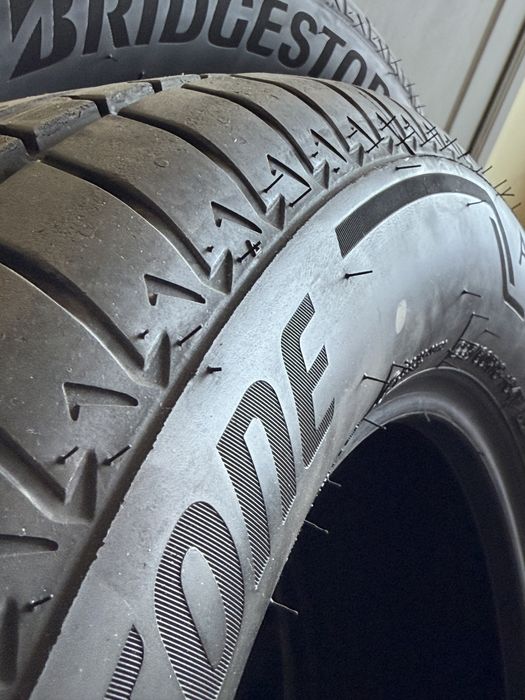 Шини Bridgestone Alenza 001 225/60 R18 ранфлет