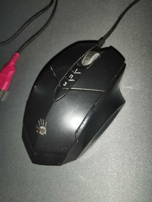 Мишка игровая bloody v7m