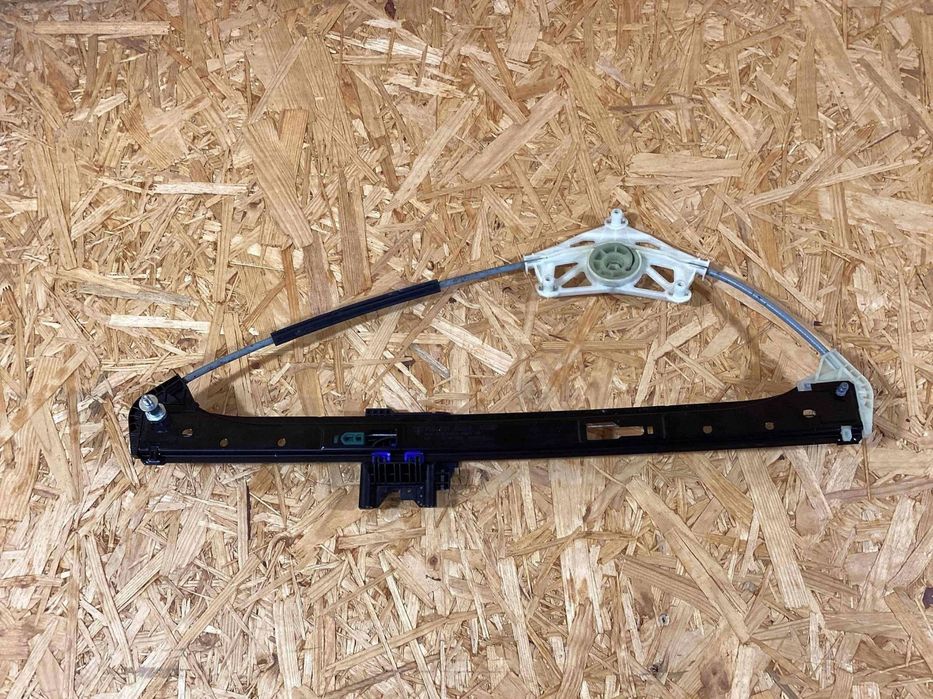 podnośnik szyby tylnych prawych drzwi porsche 95b839462b 3.0l gasoline