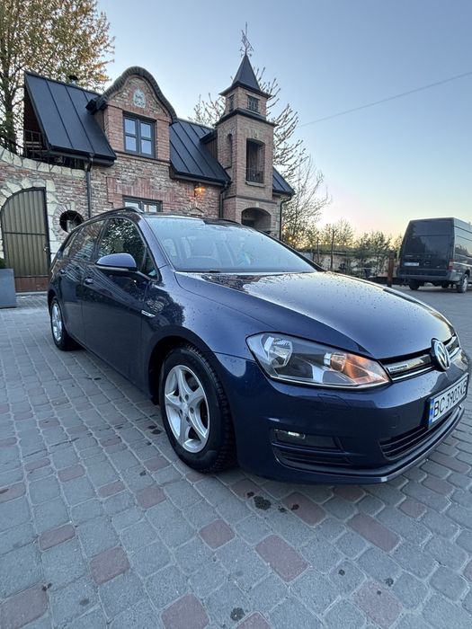 Volkswagen Golf VII