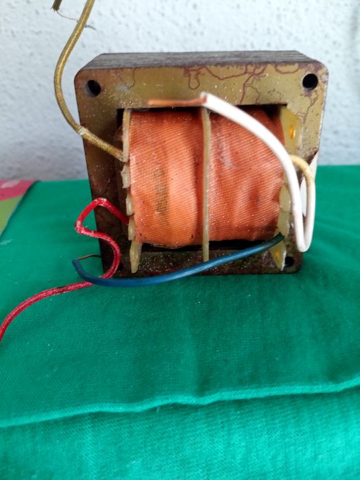 Transformadores 220v - ?