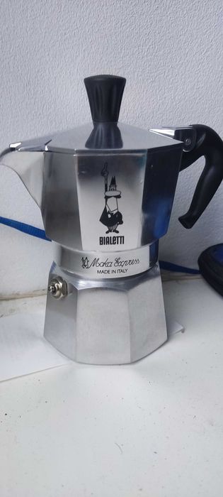 Mokka експрес 1,2,3,4,6порції виробництво Італії