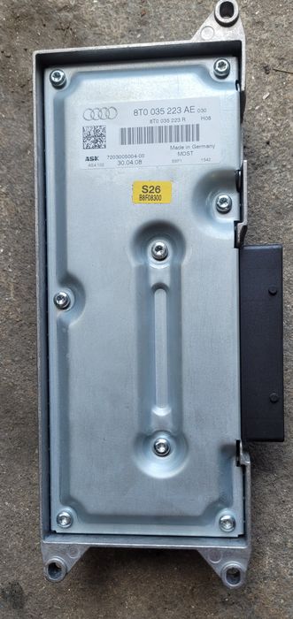 Amplificador de som Audi A4 B8