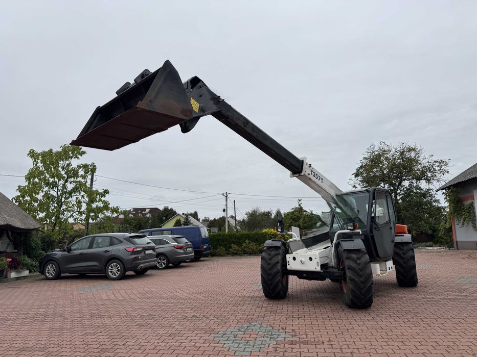 BobCat T3571 w bardzo dorym stanie