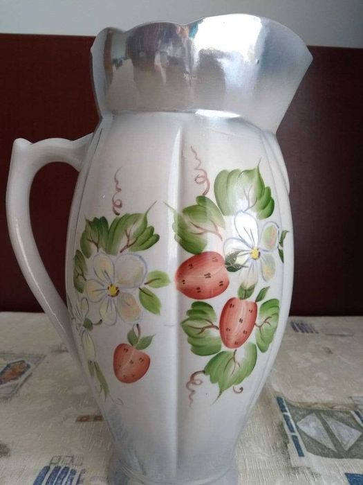 Красивый большой винтажный  кувшин 3 литра