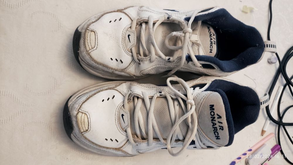 Tênis Nike Air Monarch 40