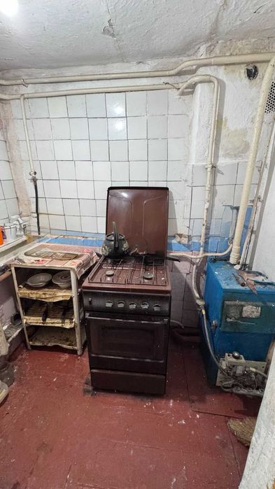 Продається хороша 1/2 частина будинку в районі Мар’янівки.