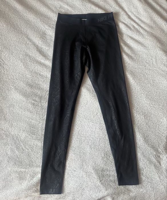 Легінси nike в стані нових розмір S