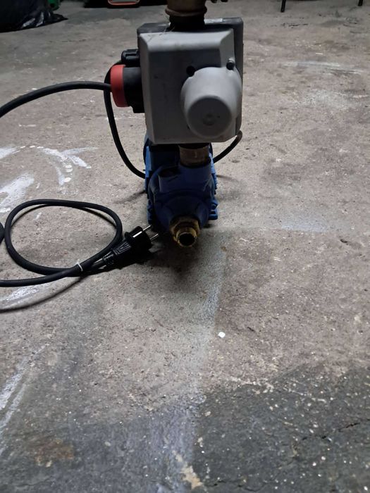 Motor para tirar água