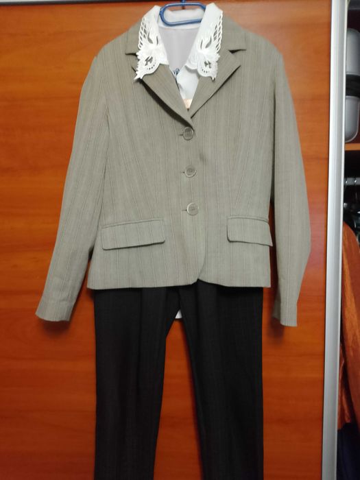 trzyczęściowy garnitur damski