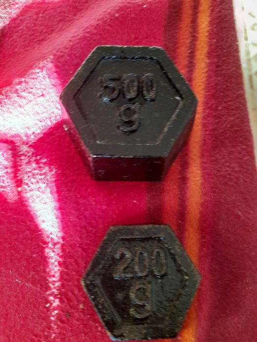 Pesos de 200g e 500g