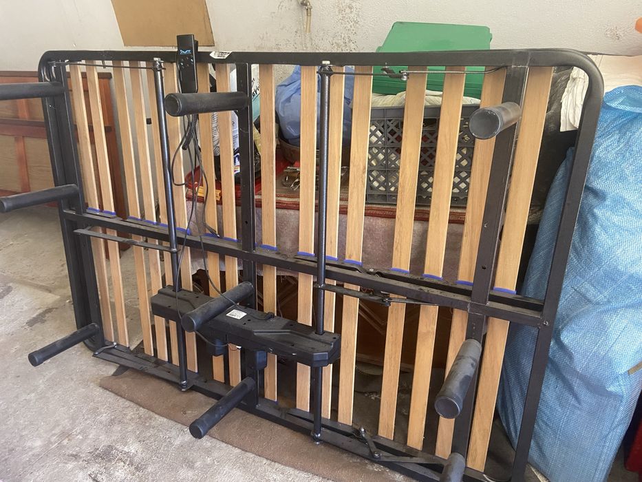 Cama articulada como nova com colchão
