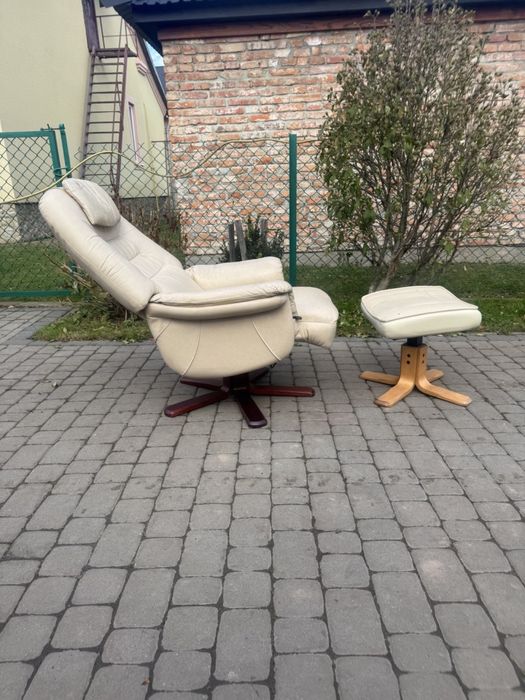 Крісло з пуфом шкіряне реклайнер (00133) релакс