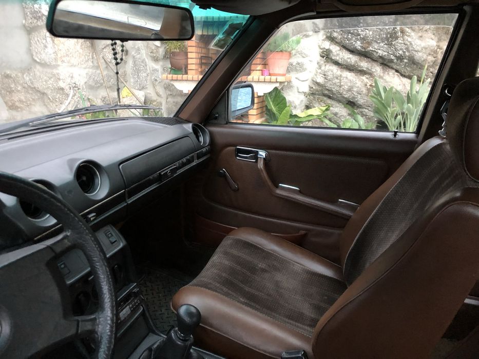 Mercedes-Benz W123 220D 1977