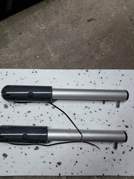 Sprzedam siłowniki do bramy