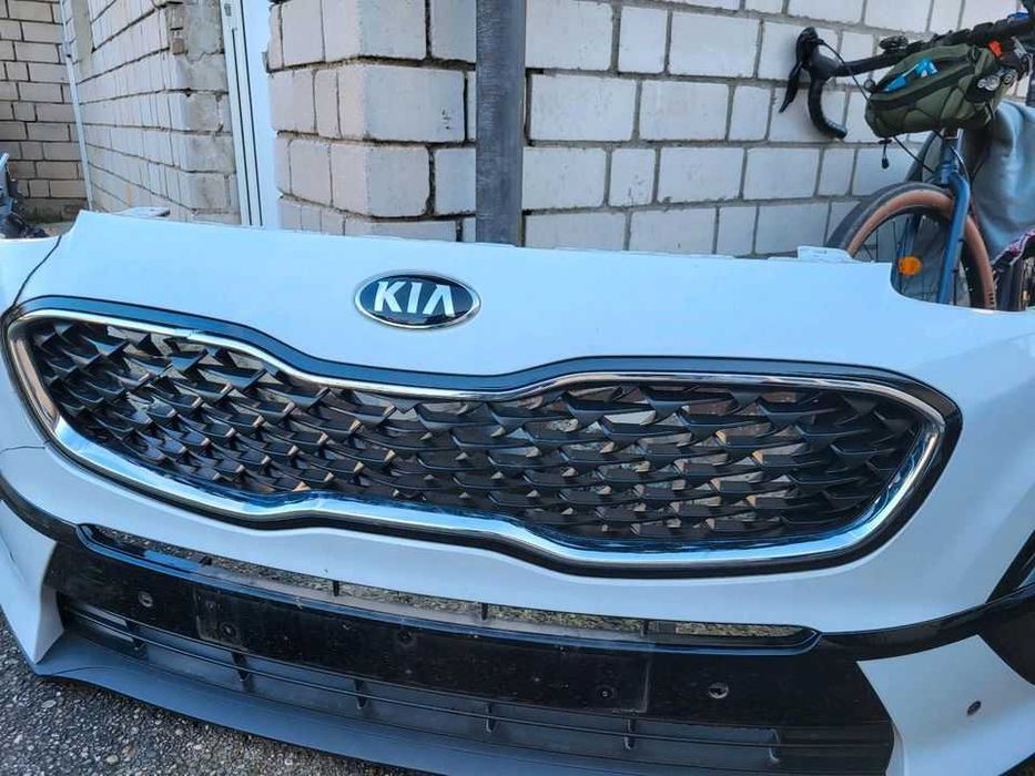 Передній бампер Kia Sportage 4 facelift 2020 (білий перламутр): 9 900 ...