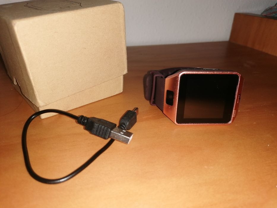 Dois smart watch mulher novos