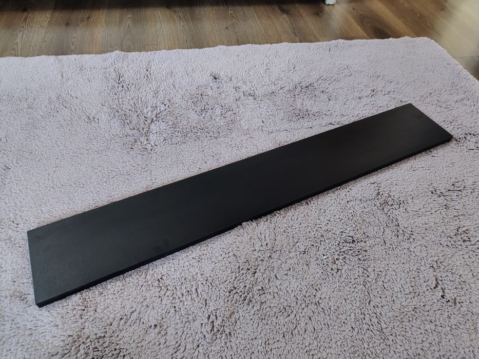 Półki wiszące czarne