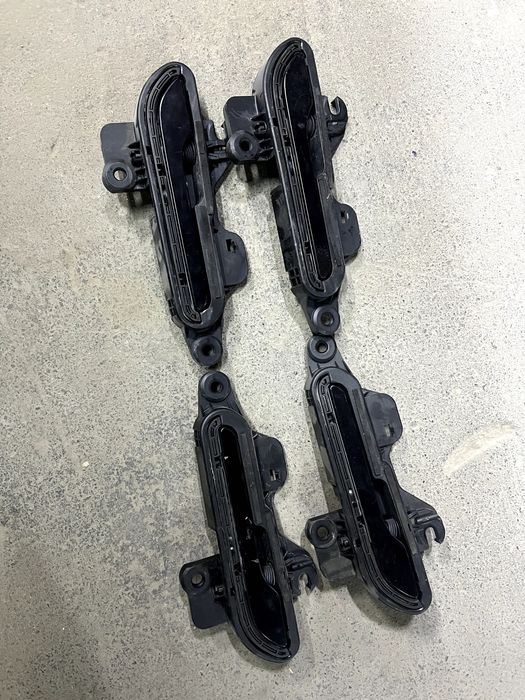 Ручка дверей права/ліва Tesla Model 3 / Model Y