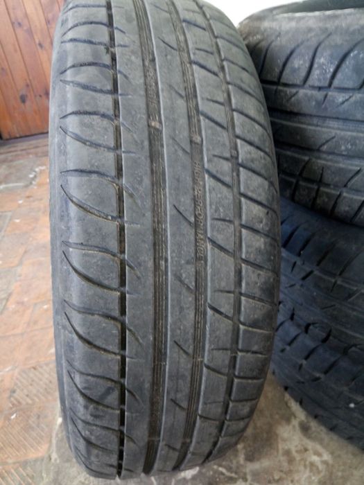 Шини на Skoda Octavia 2004 1.6 універсал літня