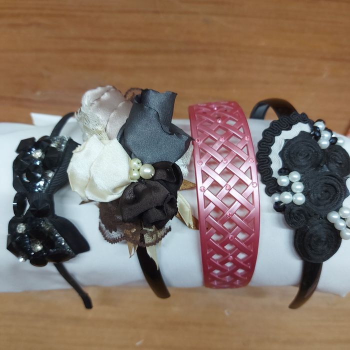 Обручі для волосся