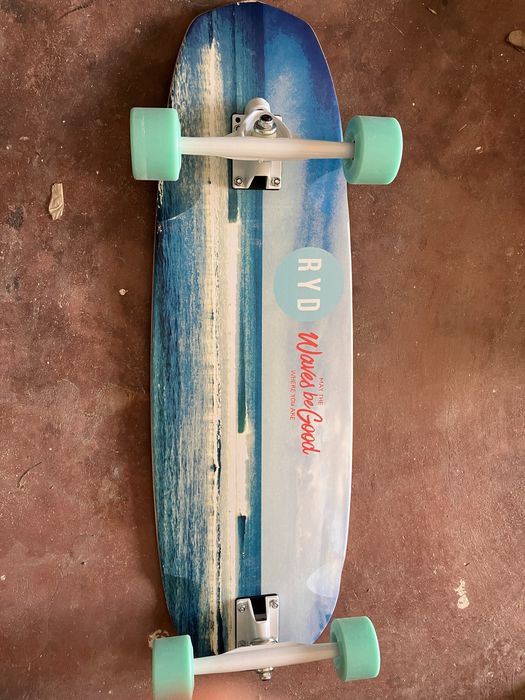 Surfskate novo na caixa RYD